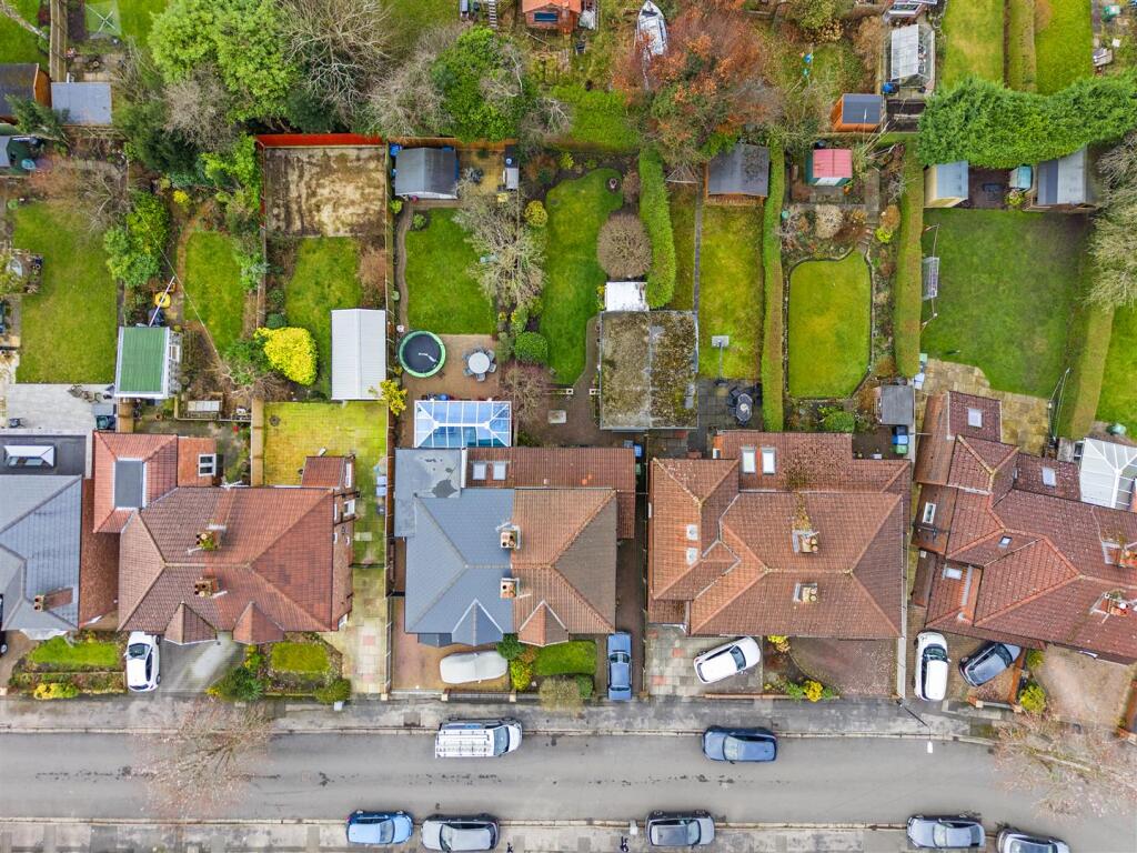 House in Trafford, Greater Manchester - More