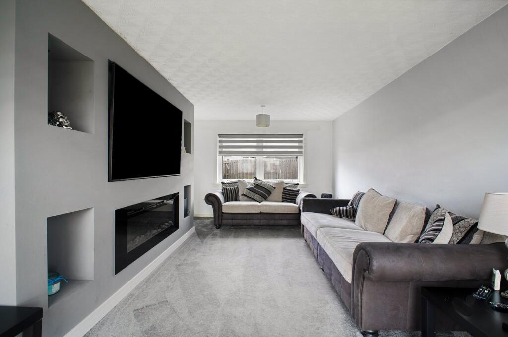 House in Kilmarnock, South Ayrshire - More