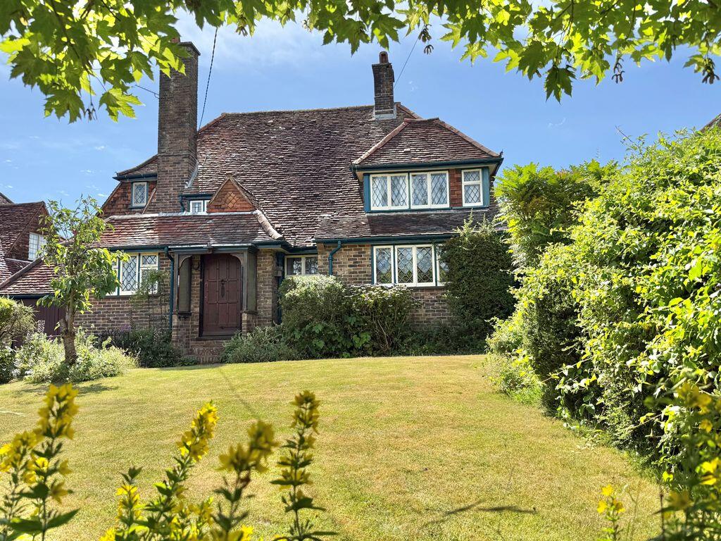 Main image of property: Cuckfield