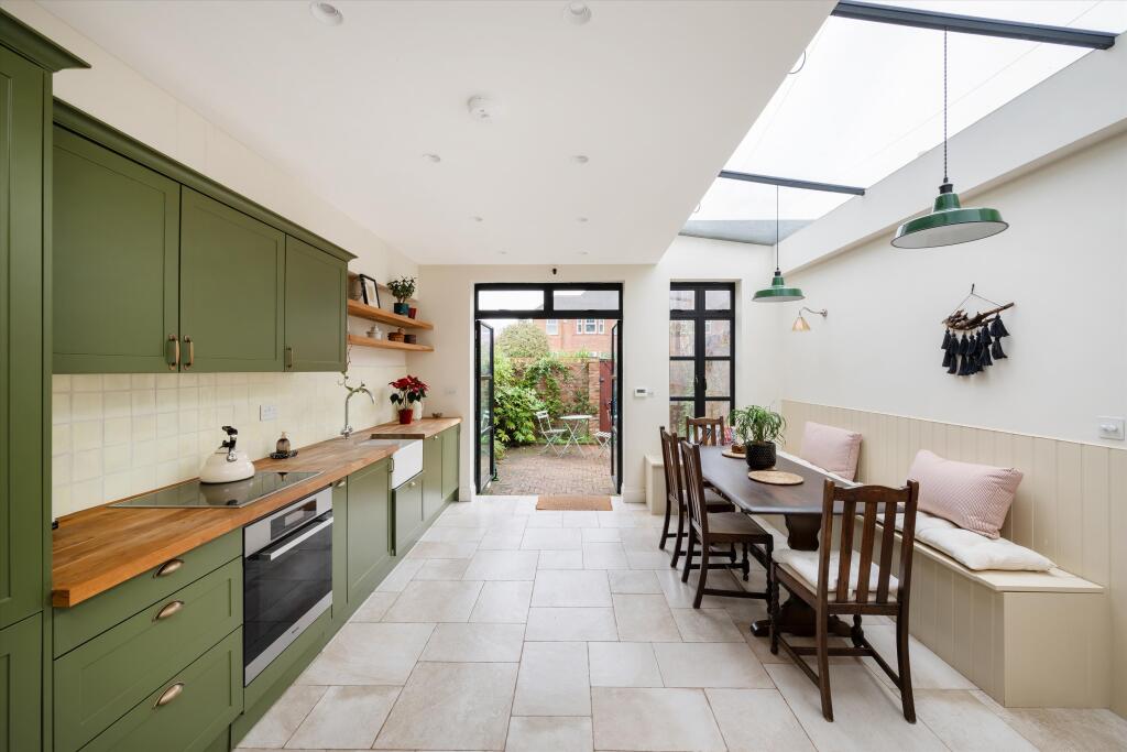 Wildwood Grove, London NW3. photo 2