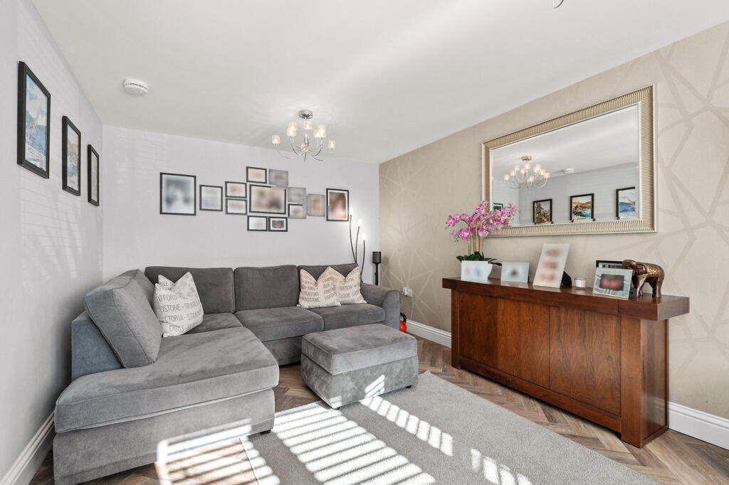 House in Falkirk - View 2