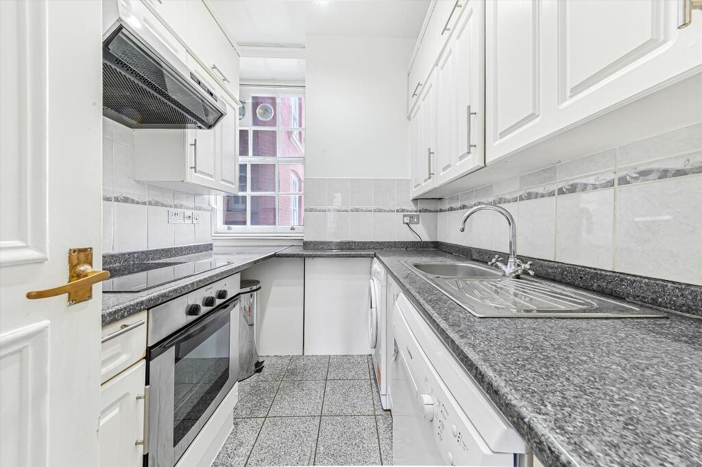 Apartment in London - More