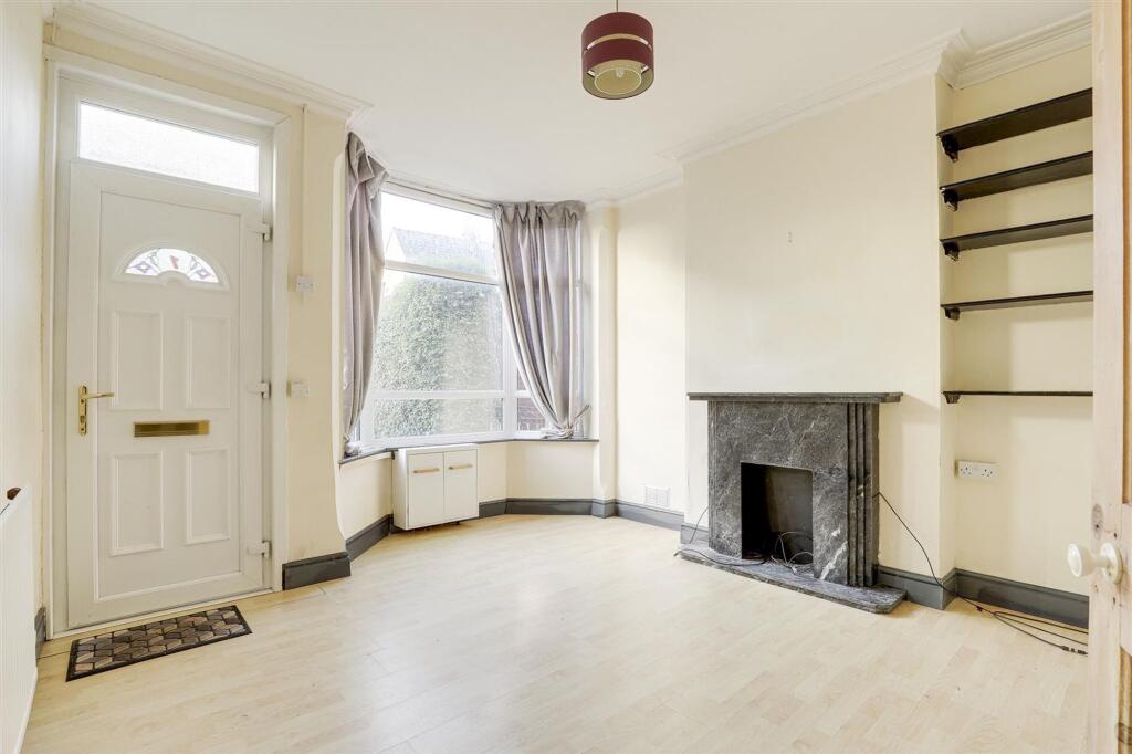 Albert Avenue, Nottingham, NG8 photo 3