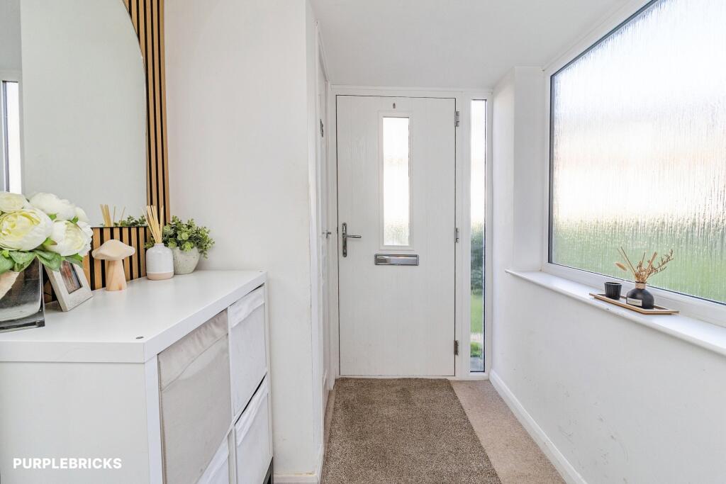 Salters Way, Dunstable, LU6 photo 2