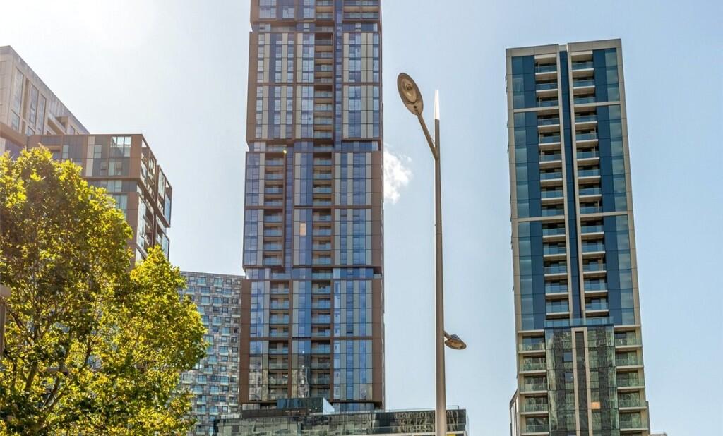 Main image of property: Harbour Way, London, E14