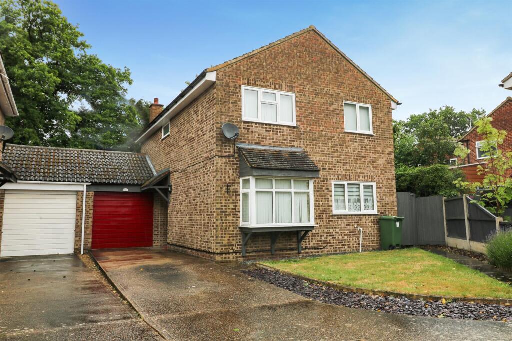 4-bed detached on Garden Field, Hatfield Peverel, Chelmsford, £475,000