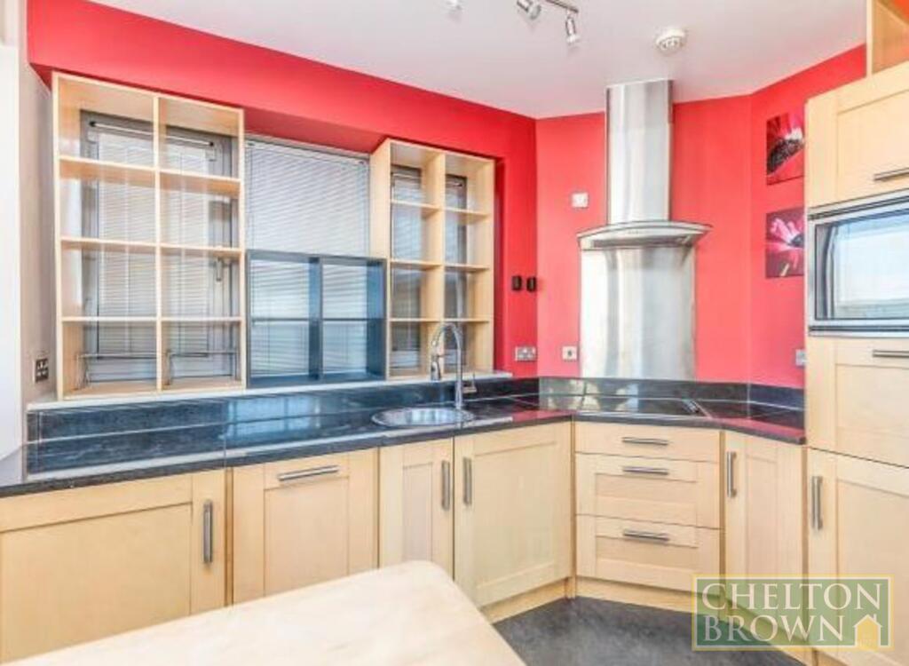 Apartment in Northampton, West Northamptonshire - View 2