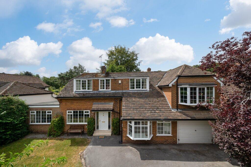 Main image of property: Netheredge Drive, Knaresborough, North Yorkshire, HG5