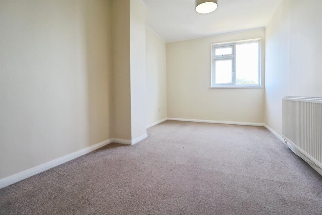 House in Cardiff, Trowbridge - View 2
