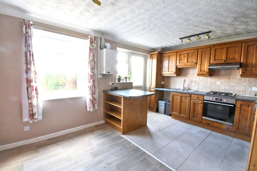 Eastdale Close, Kempston, Bedford, MK42 photo 4