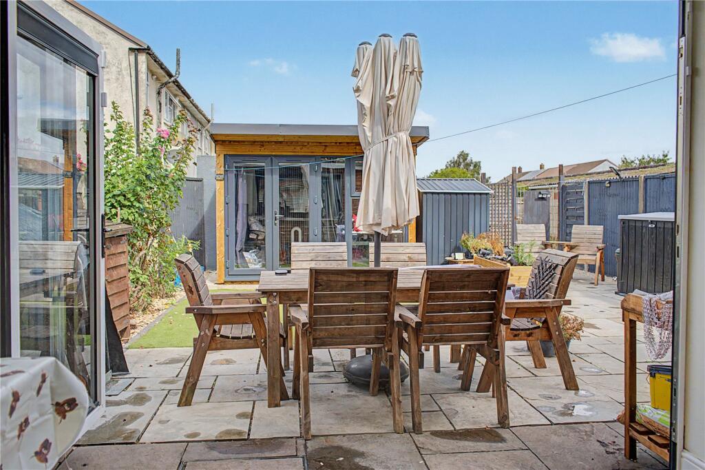 House in Swindon - View 4