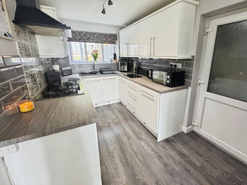 Aviemore Crescent, Birmingham, B43 photo 4