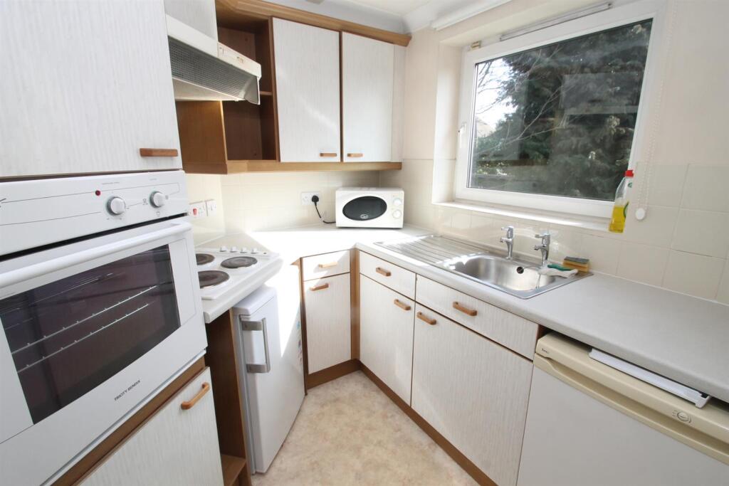 Barden Court, St. Lukes Avenue, Maidstone - View 5