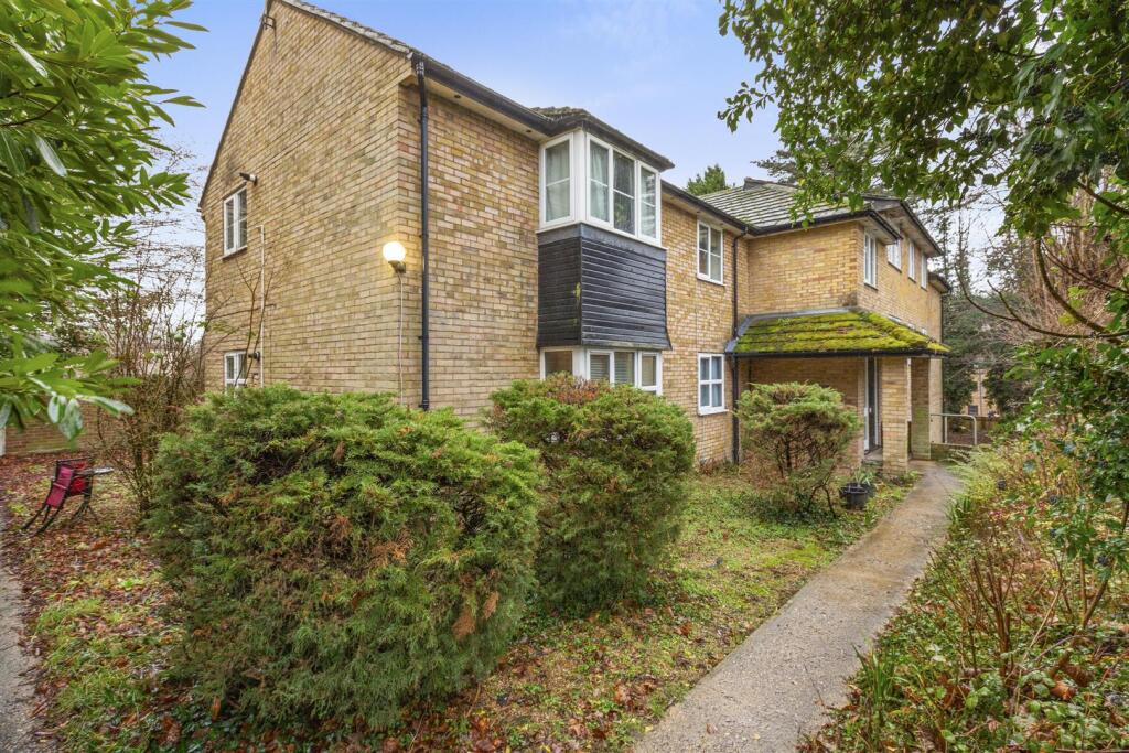 Main image of property: Walnut Tree House, Brambleside