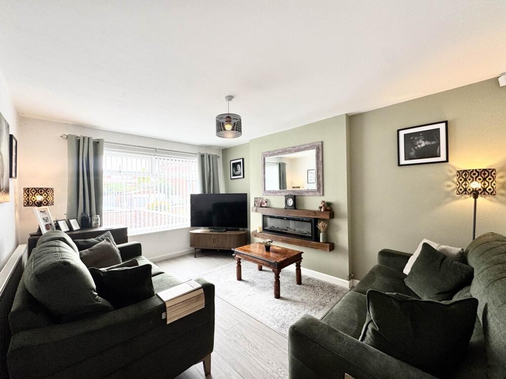 House in St Helens, Liverpool City Region - More