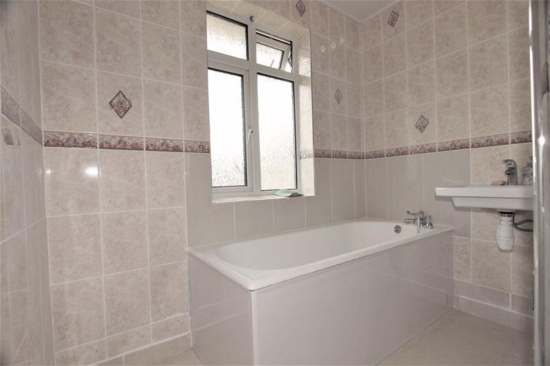 House in Southall - View 4