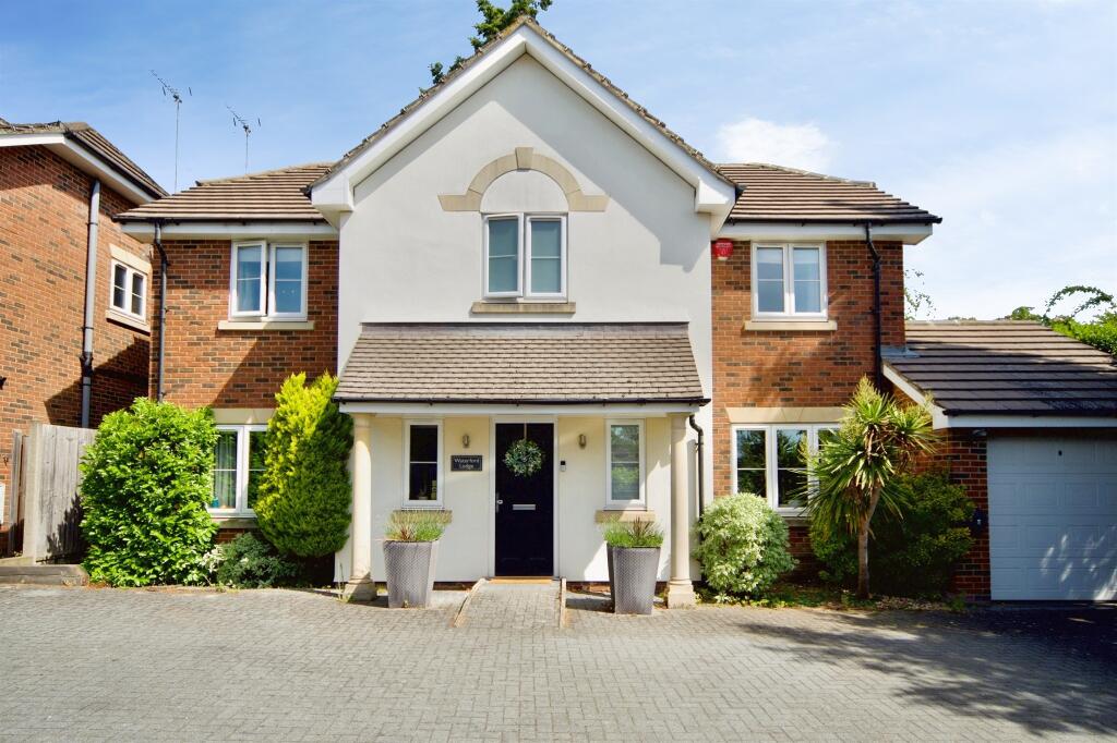 Main image of property: Mandeville Close, Broxbourne
