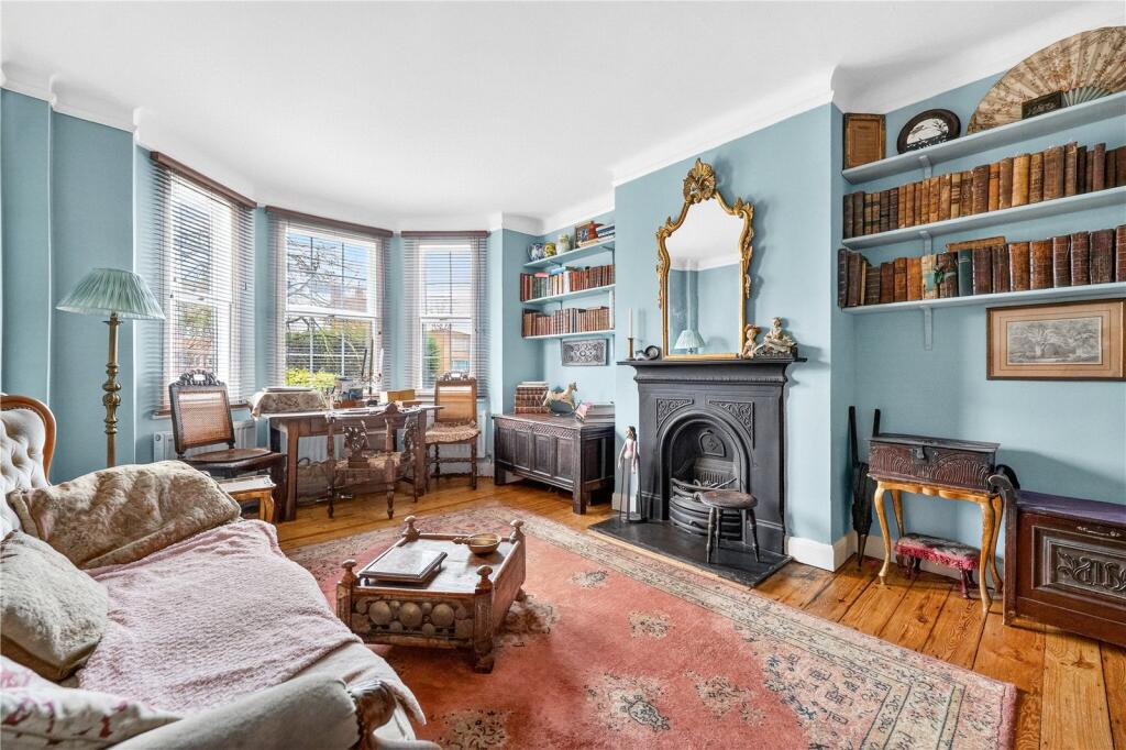 Main image of property: Aylmer Road, N2