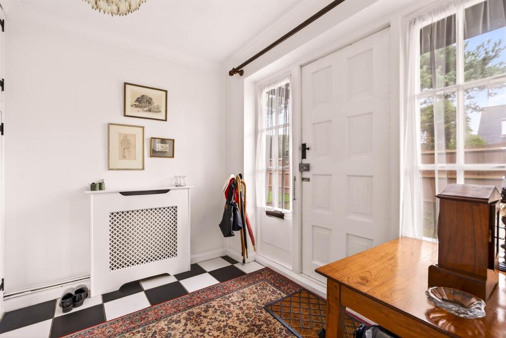 Bushby Avenue, Rustington photo 4