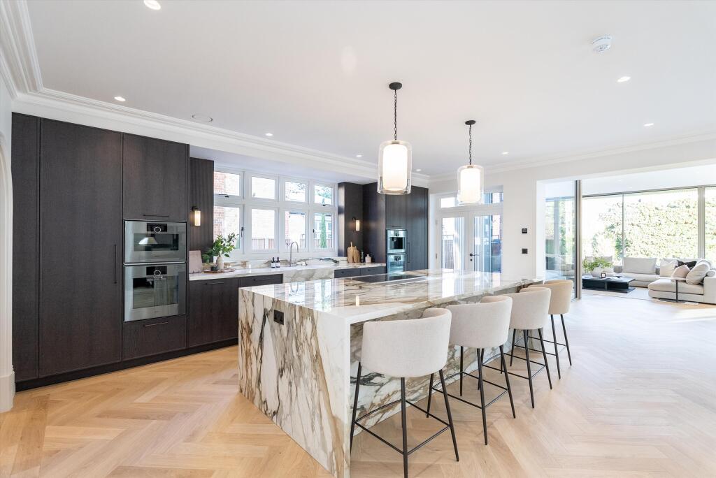 House in London - View 4