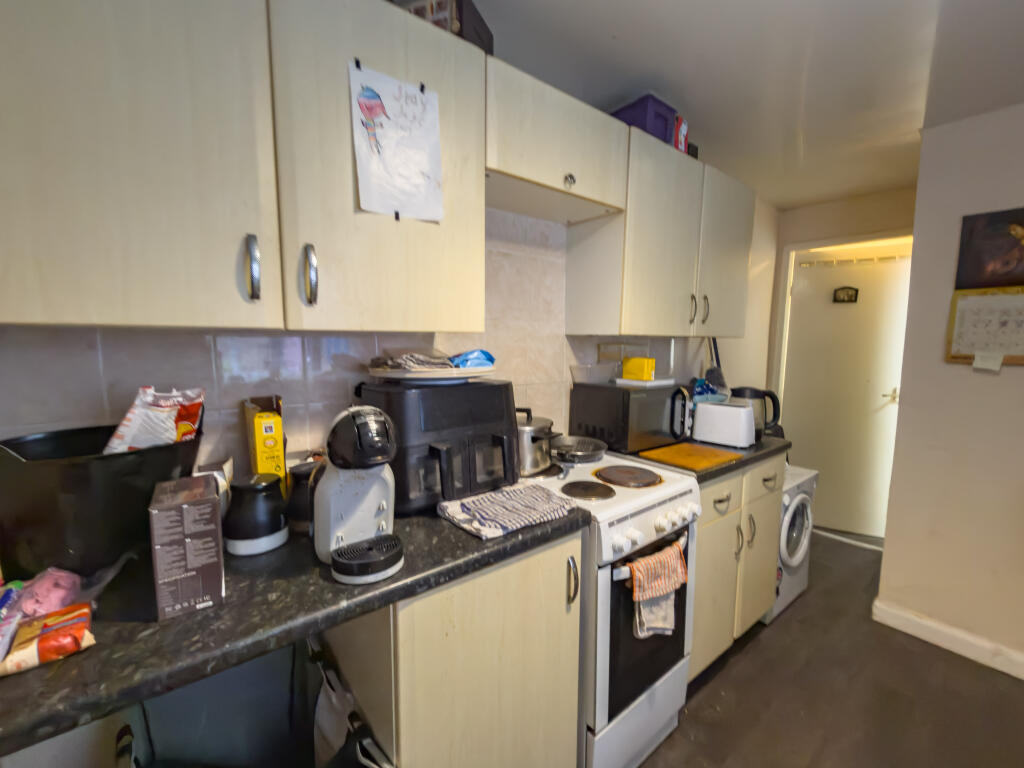 Apartment in Newcastle upon Tyne - View 4