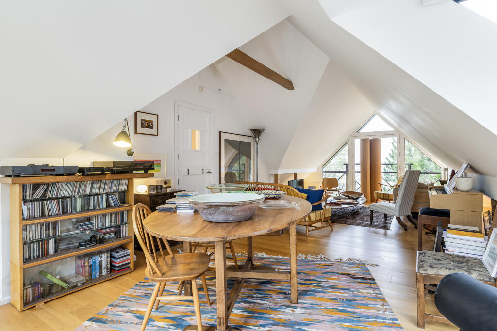 House in Salisbury, Laverstock - View 4