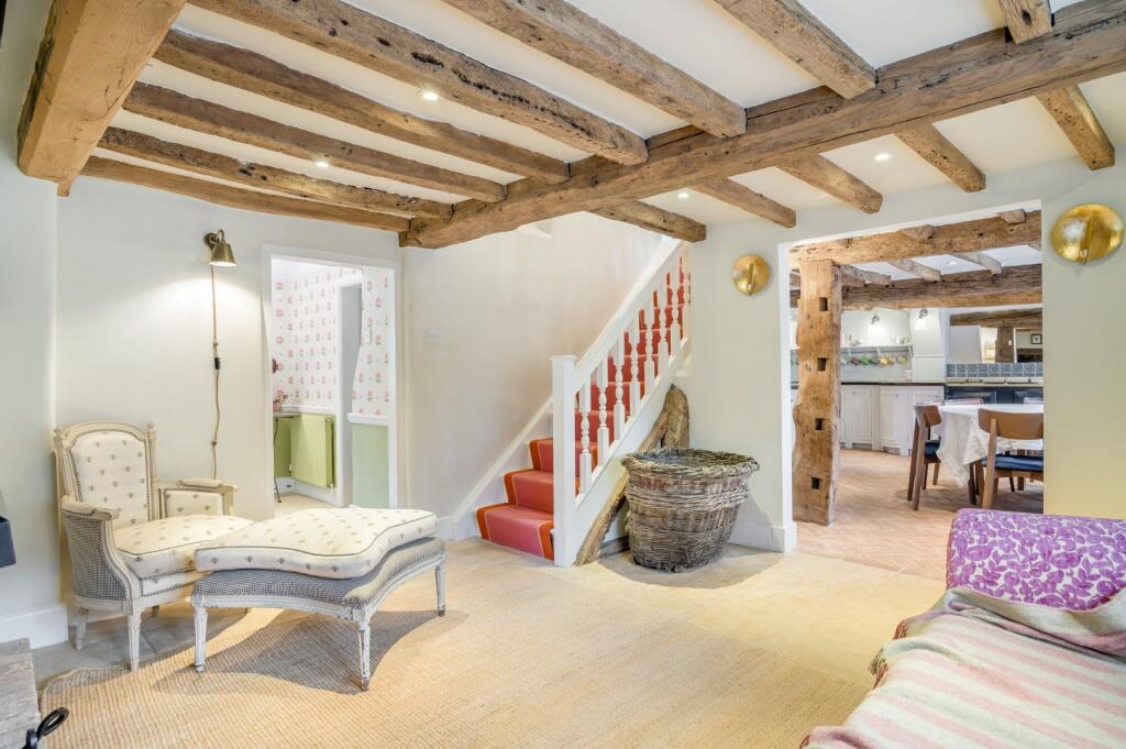 House in Salisbury, Ebbesborne Wake - More
