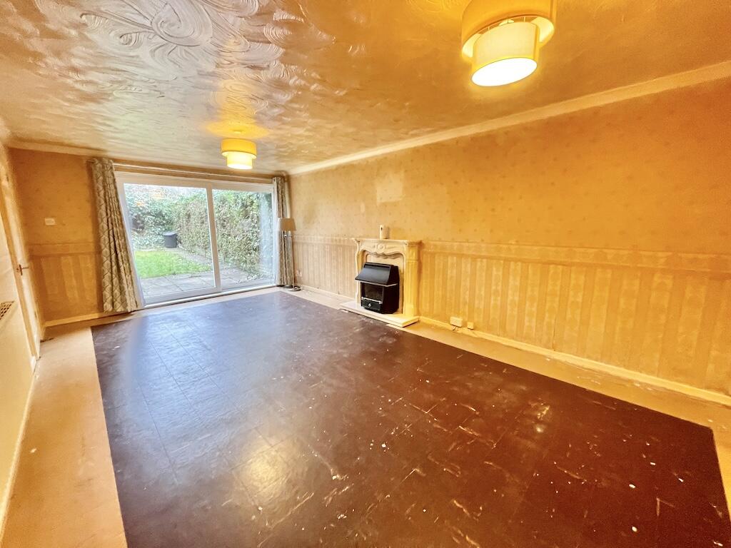 House in Sandwell, West Midlands - More