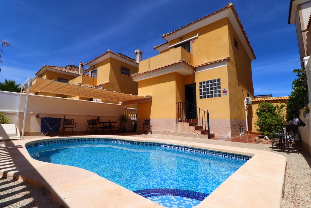 Main image of property: Valencia, Alicante, Algorfa