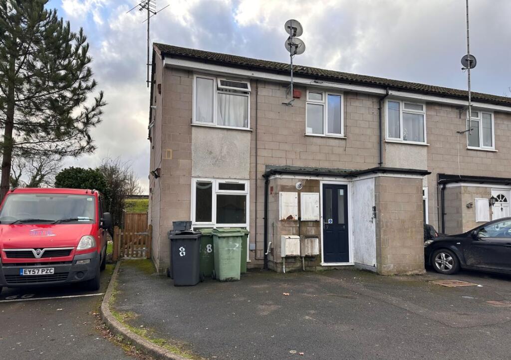 Main image of property: Flat 7, Gurdons Chawton Park Road, Alton, Hampshire, GU34 1RF