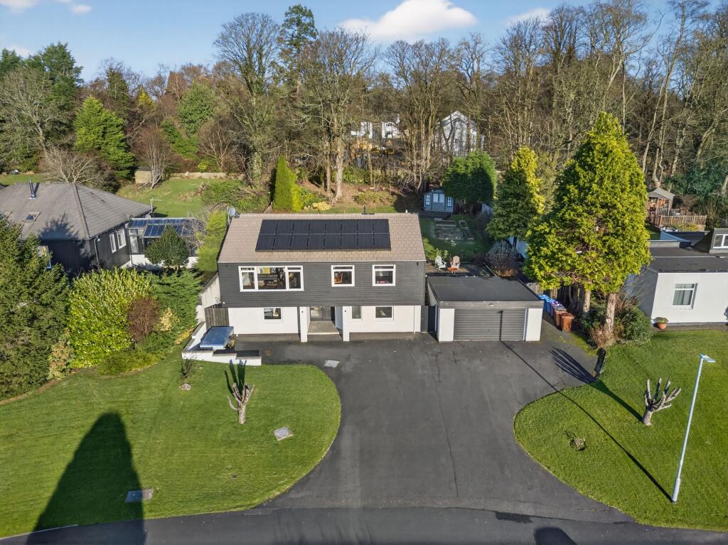 Main image of property: 31 The Paddock, Perceton, Irvine, KA11 2AZ