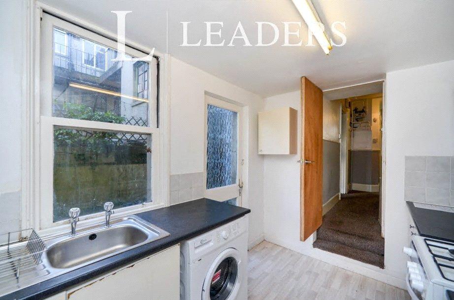 House in Brighton, Round Hill - View 3