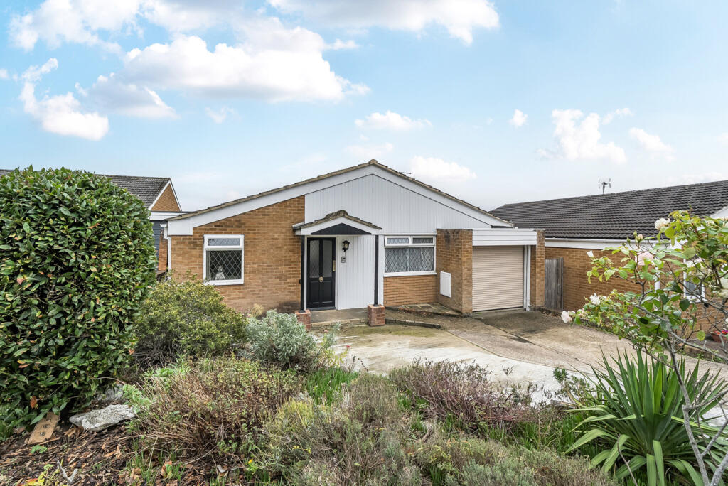 Main image of property: Wessex Gardens, Twyford, Reading, Berkshire, RG10