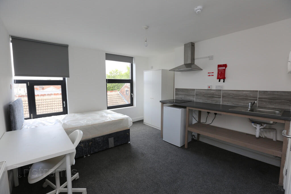 Studio flat for rent
