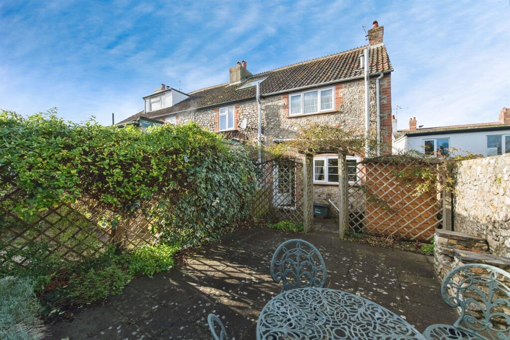 Musbury Road, Axminster photo 2
