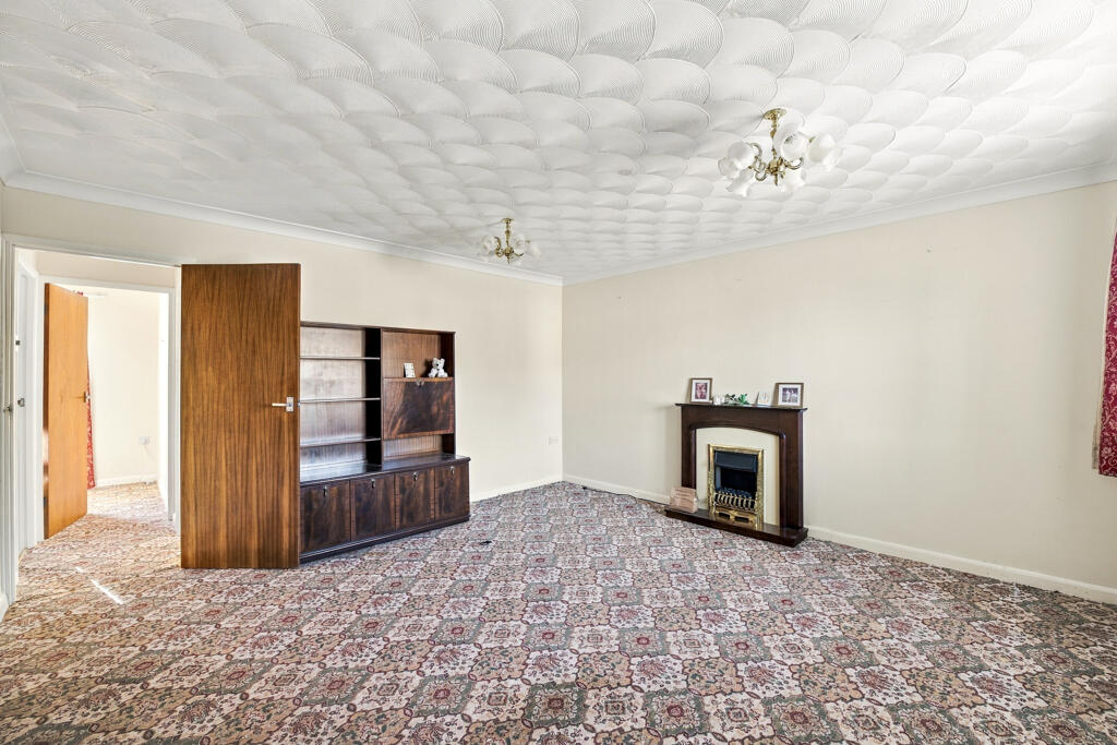 9 Snetterton Close, Lincoln, Lincolnshire, LN6 photo 4