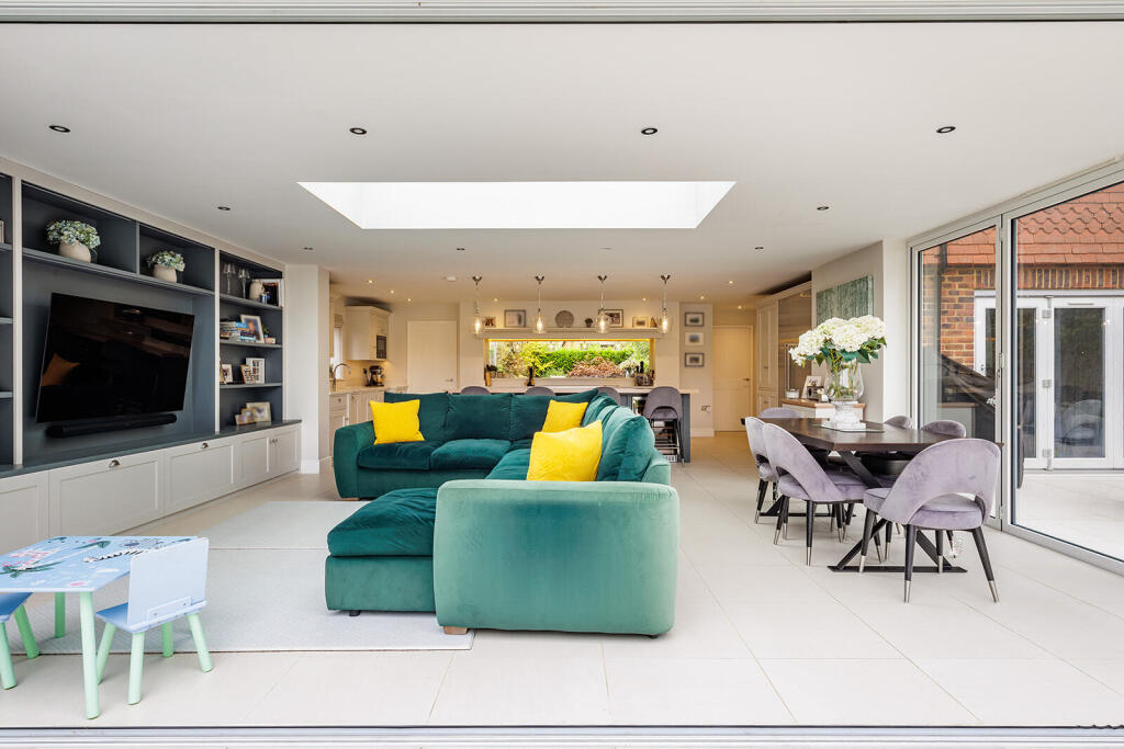House in Guildford - View 3
