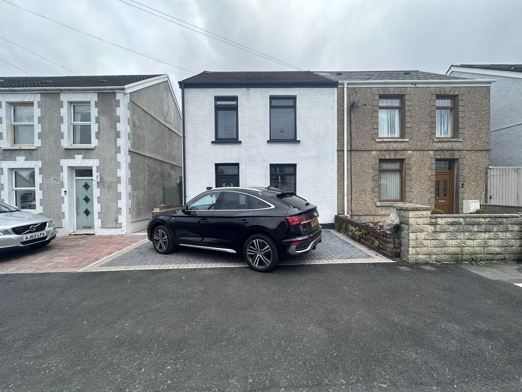 Main image of property: Middle Road, Gendros, Swansea