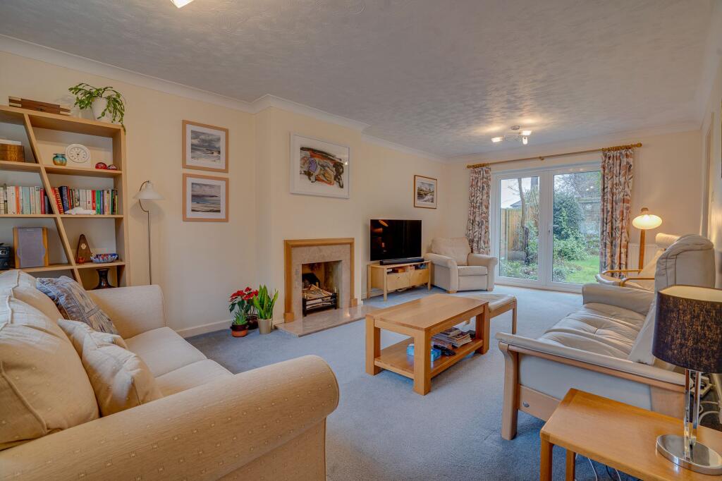 The Paddock, Allbrook, SO50 photo 4
