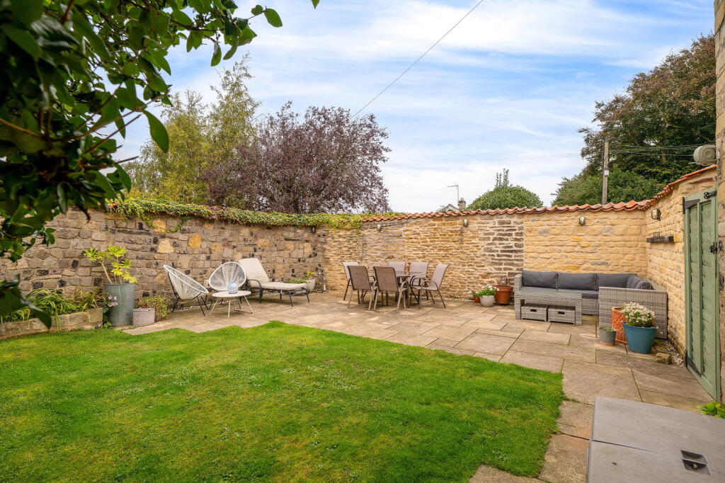 1 Cliff Cottage, Rectory Lane, Waddington, Lincoln, LN5 9RS - View 2