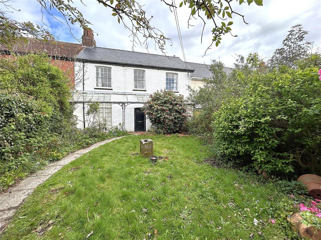 4-bed terraced on 14, Belmont Road, Tiverton, Devon, EX16, £239,000