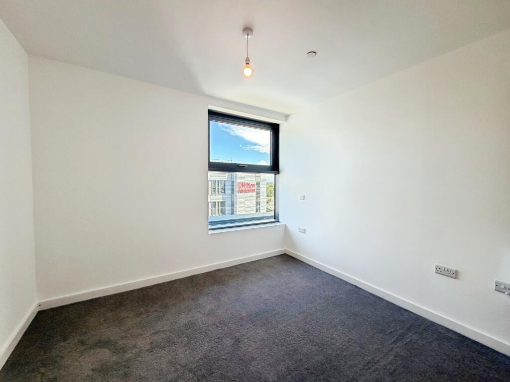 East Station Road, Fletton Quays – pohled 6