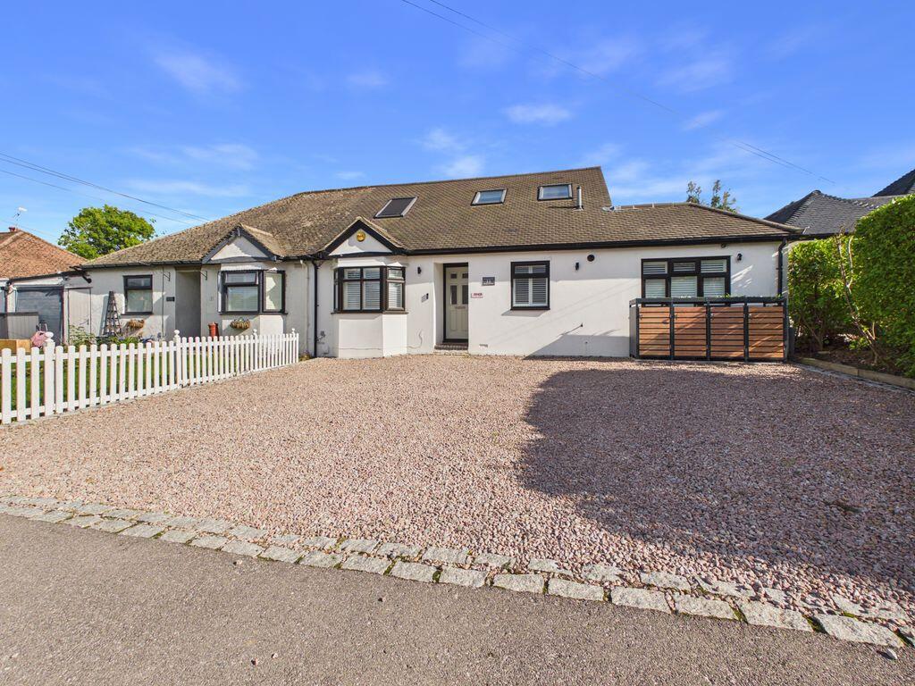 4-bed semi-detached on Mount Avenue, Chaldon, £725,000