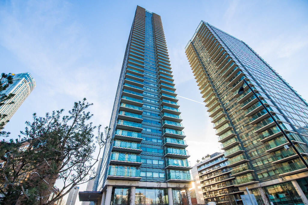 Main image of property: Landmark West Tower, 22 Marsh Wall, London, E14