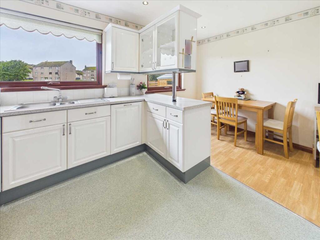 House in Campbeltown, Dalintober - More