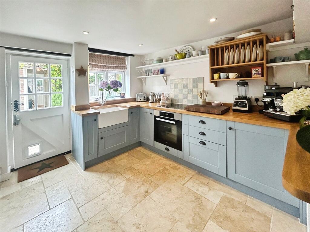 House in Chichester, Westbourne - View 2