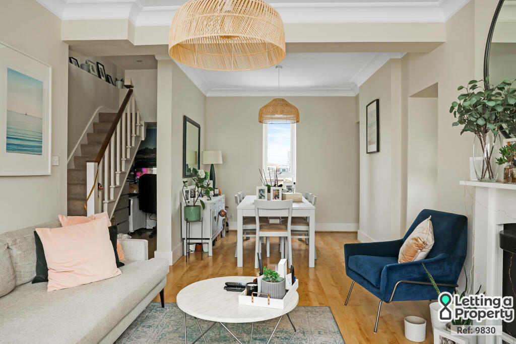 2 bedroom end of terrace house for rent