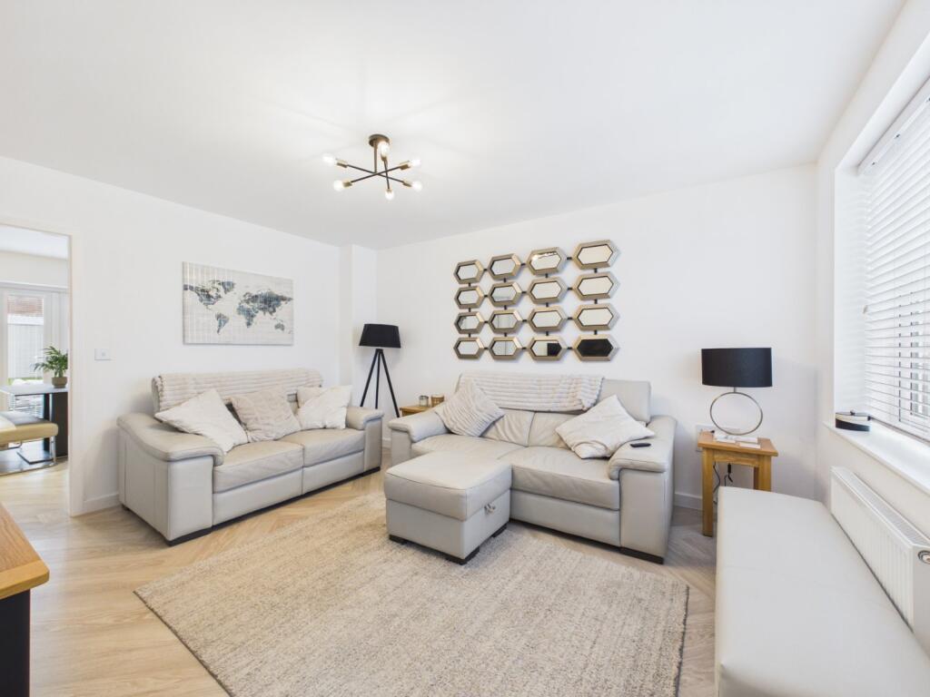 House in Worcester, Worcestershire - View 2