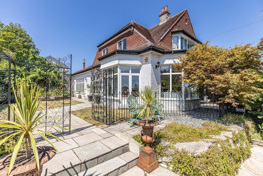 Main image of property: Hillcrest House, 14 Valette Road