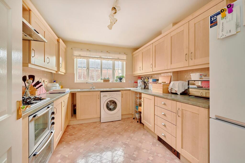 House in East Hertfordshire, Hockerill, Bishop's Stortford - View 6